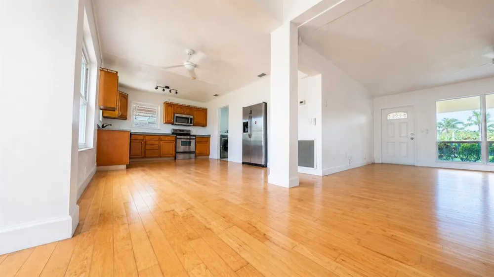 420 SE 4th Court Pompano Beach, FL 33060