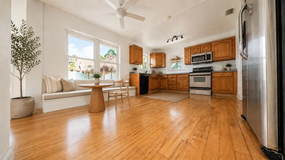 420 SE 4th Court Pompano Beach, FL 33060