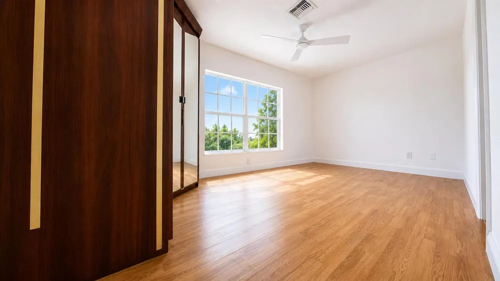 420 SE 4th Court Pompano Beach, FL 33060