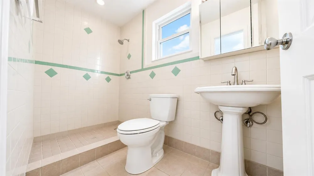 420 SE 4th Court Pompano Beach, FL 33060