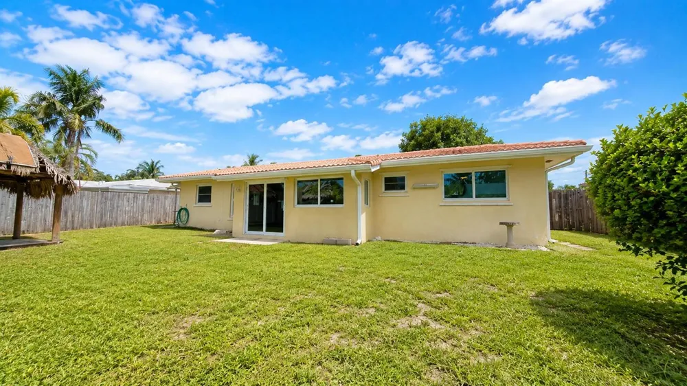 420 SE 4th Court Pompano Beach, FL 33060
