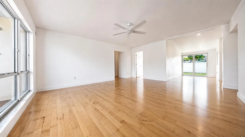 420 SE 4th Court Pompano Beach, FL 33060