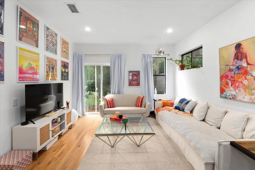 2113 Thornton Road Austin, TX 78704