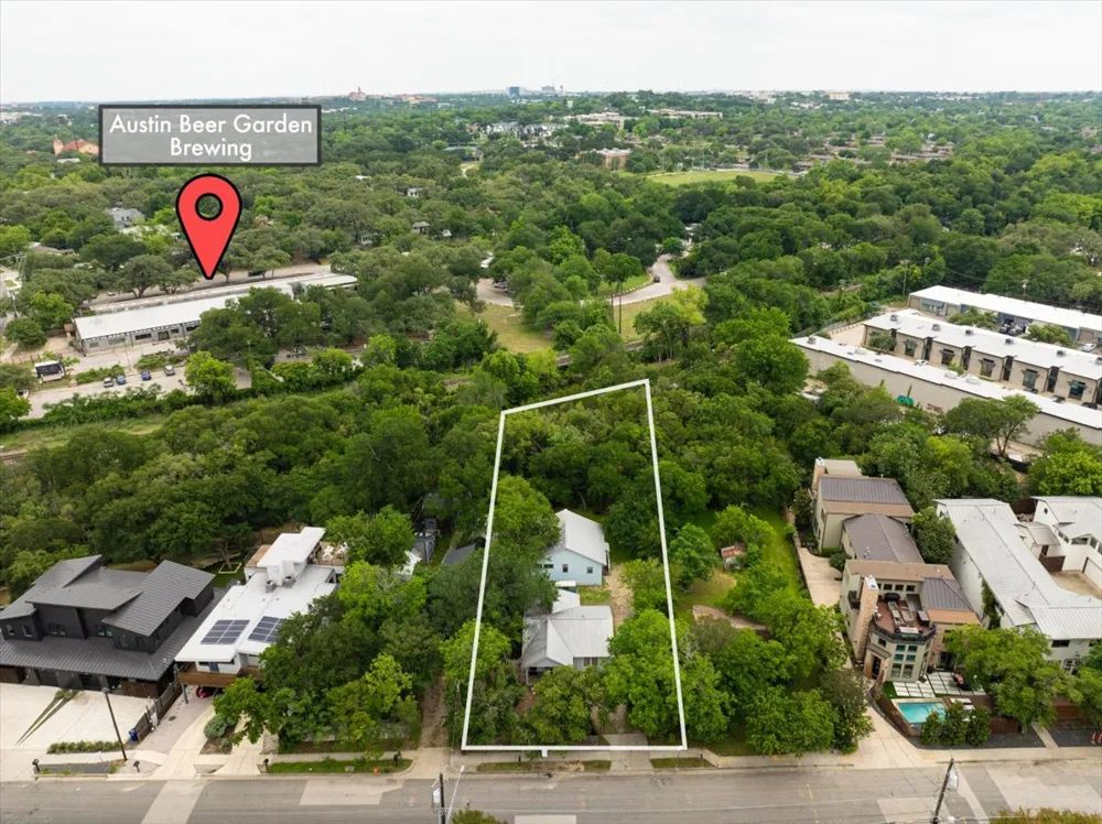 2113 Thornton Road Austin, TX 78704