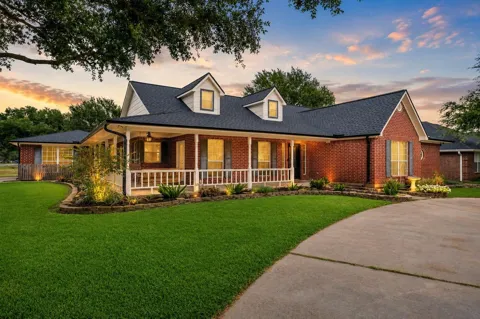 9403 Highland Pointe Drive