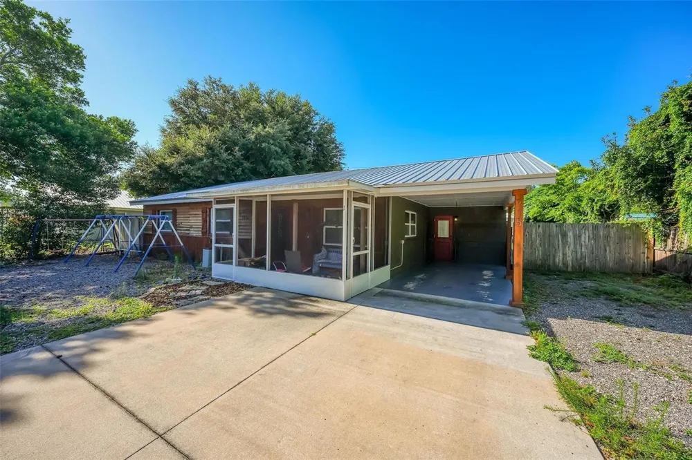 715 4TH STREET Polk City, FL 33868