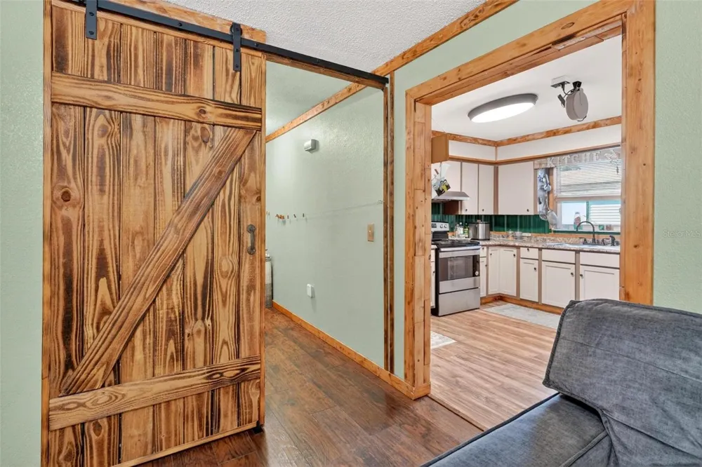 715 4TH STREET Polk City, FL 33868