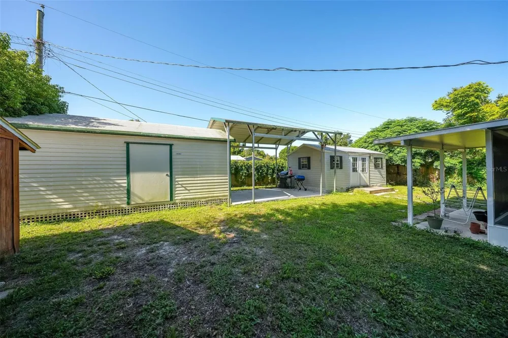 715 4TH STREET Polk City, FL 33868
