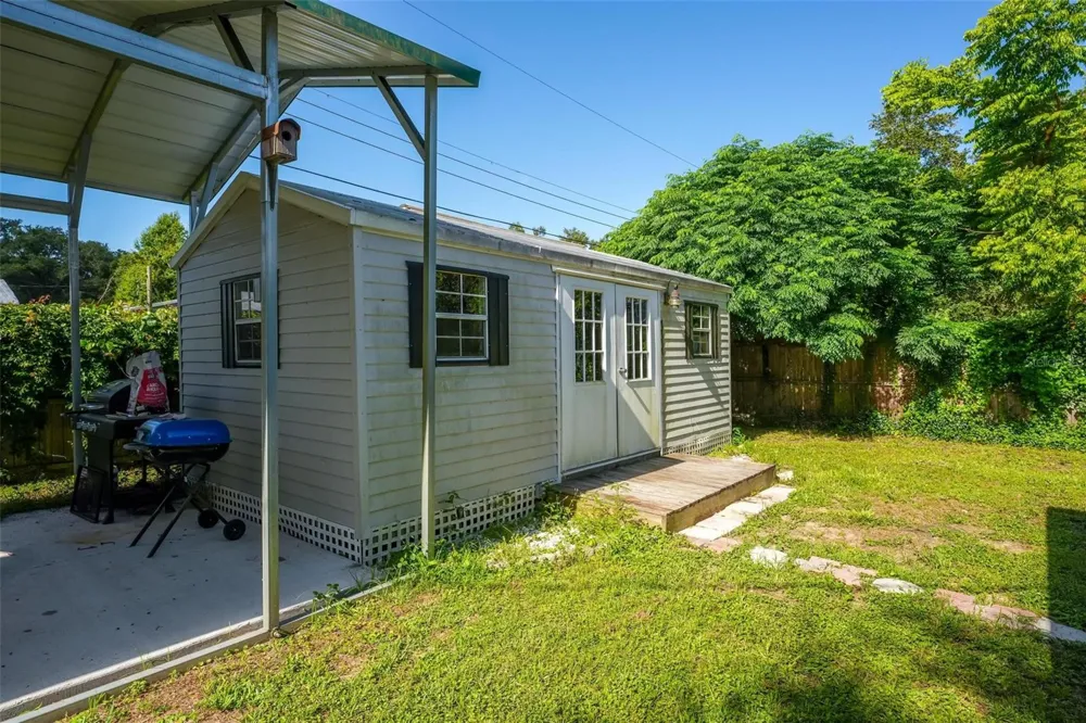 715 4TH STREET Polk City, FL 33868