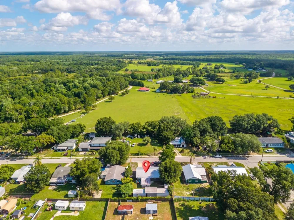 715 4TH STREET Polk City, FL 33868