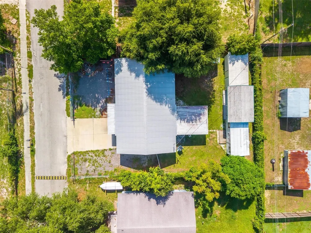 715 4TH STREET Polk City, FL 33868