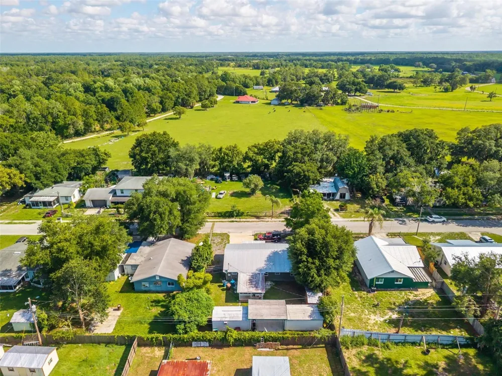 715 4TH STREET Polk City, FL 33868