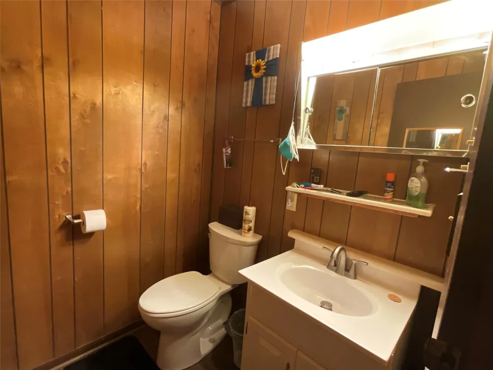 105 Kimberly Lane Yoakum, TX 77995