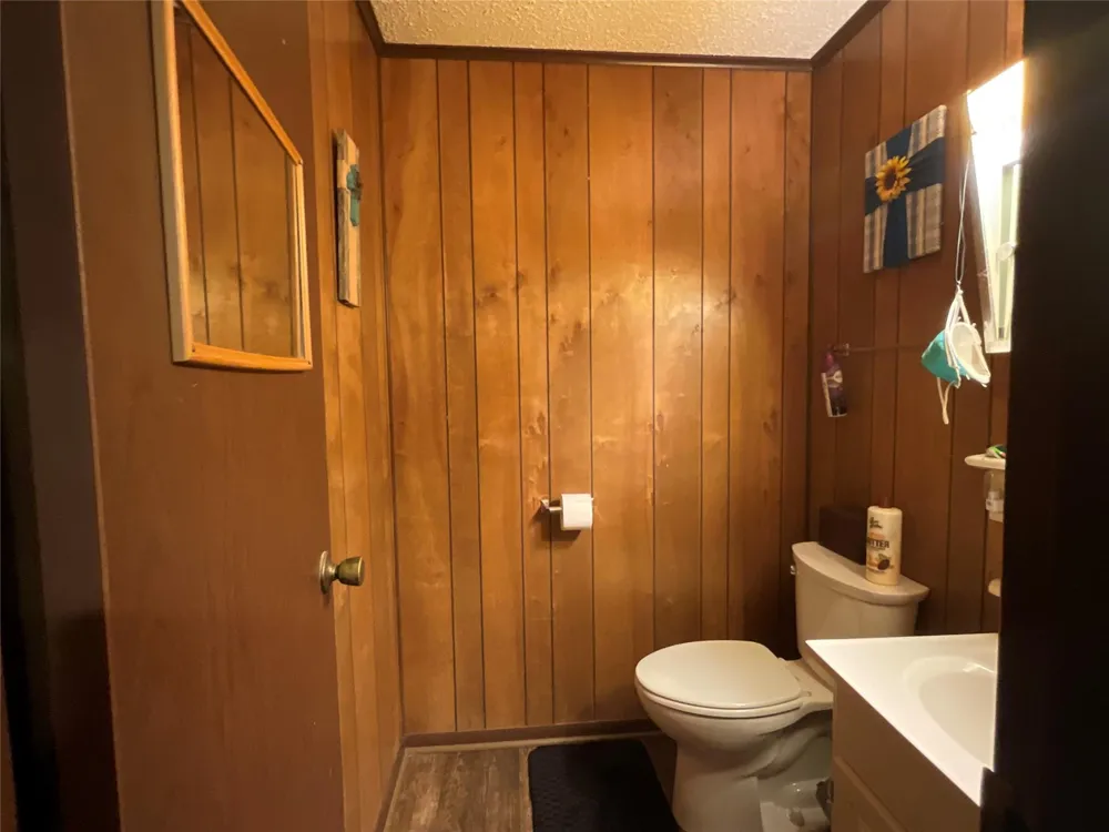 105 Kimberly Lane Yoakum, TX 77995