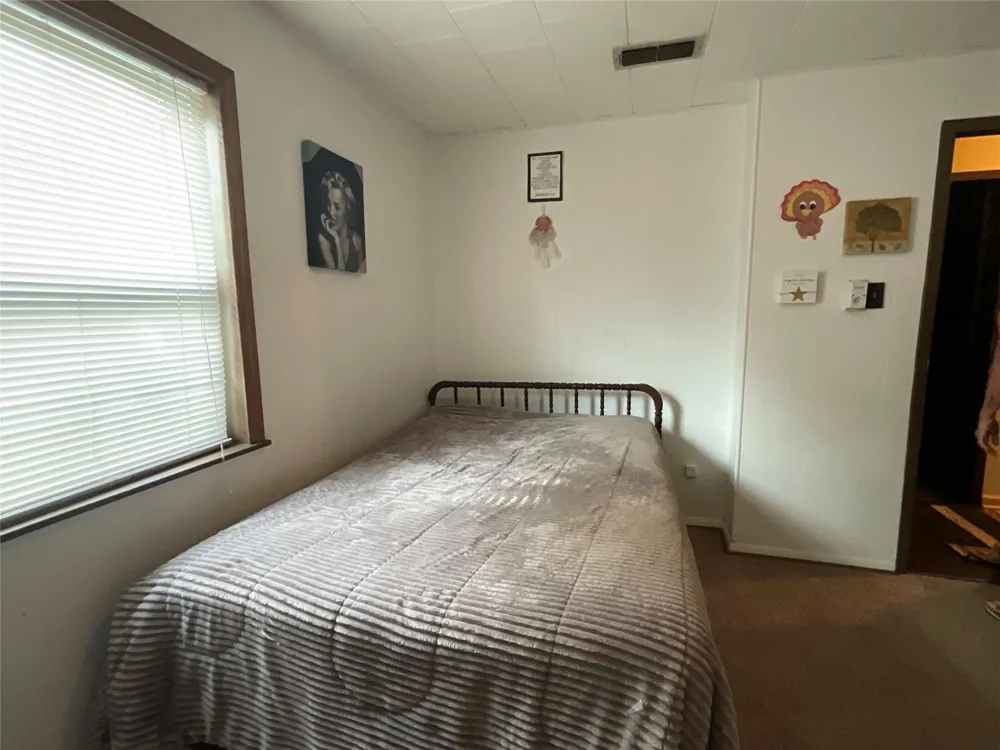 105 Kimberly Lane Yoakum, TX 77995