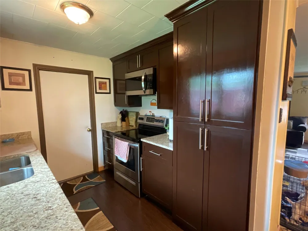 105 Kimberly Lane Yoakum, TX 77995