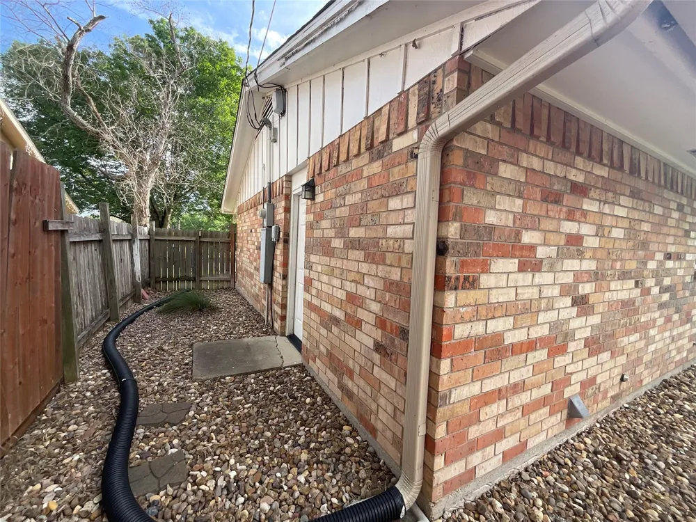 105 Kimberly Lane Yoakum, TX 77995