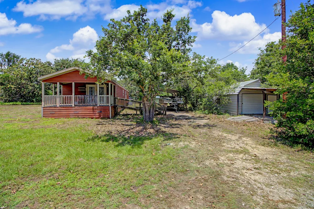 108 Moss Oak Circle Somerville, TX 77879