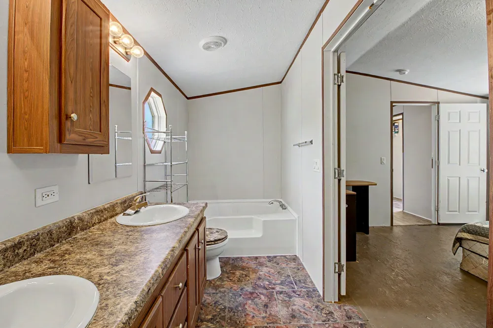 108 Moss Oak Circle Somerville, TX 77879