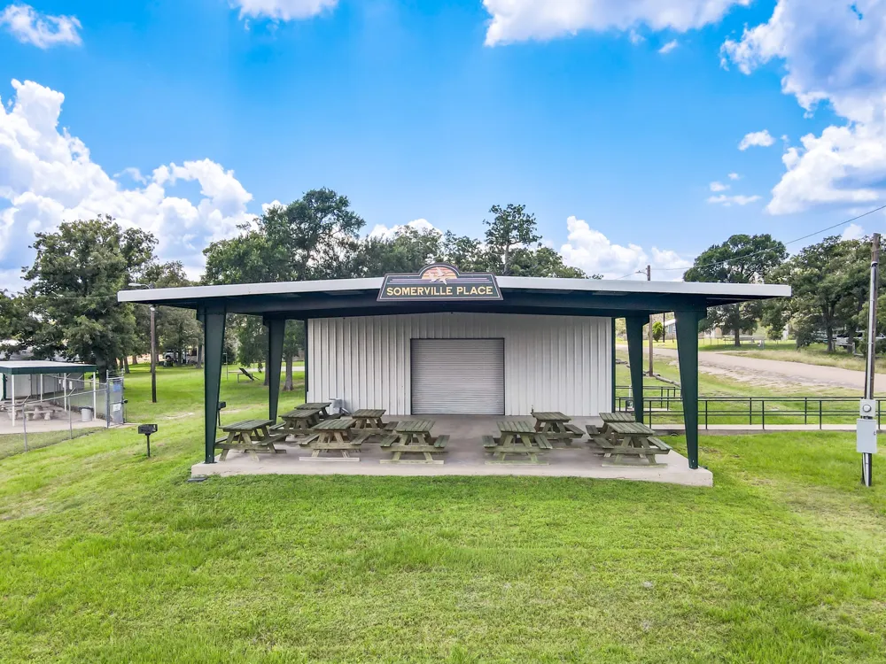 108 Moss Oak Circle Somerville, TX 77879