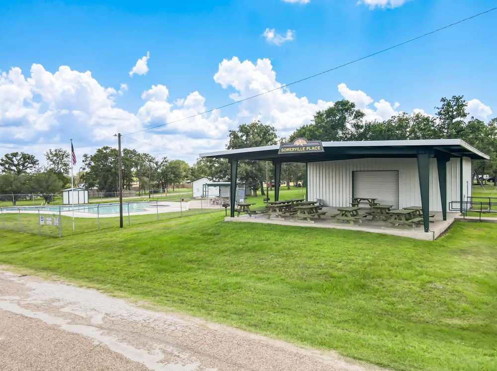 108 Moss Oak Circle Somerville, TX 77879
