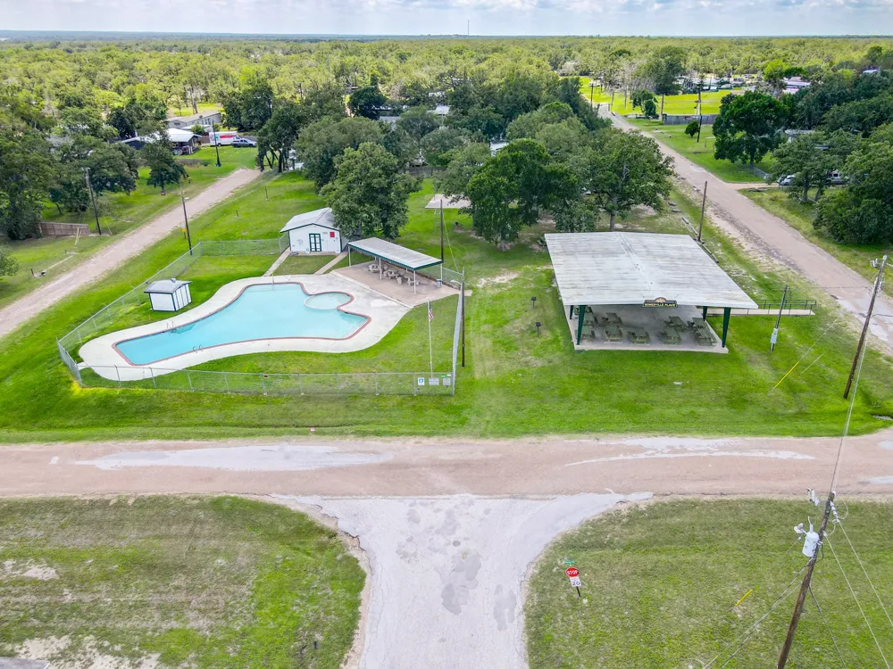 108 Moss Oak Circle Somerville, TX 77879