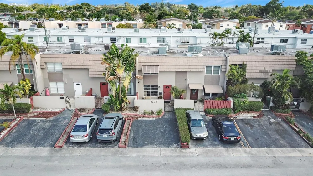 3708 SW 59th Terrace #68 Davie, FL 33314