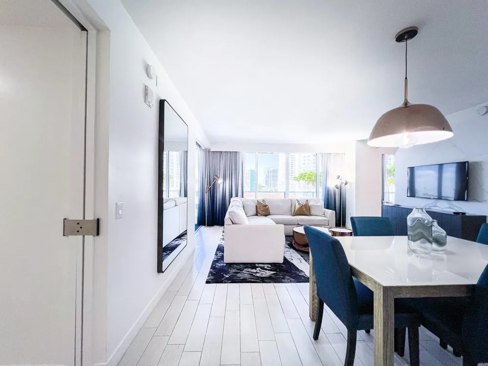 3101 Bayshore Drive #604 Fort Lauderdale, FL 33304