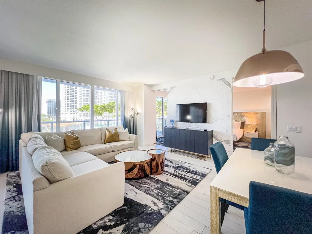 3101 Bayshore Drive #604 Fort Lauderdale, FL 33304