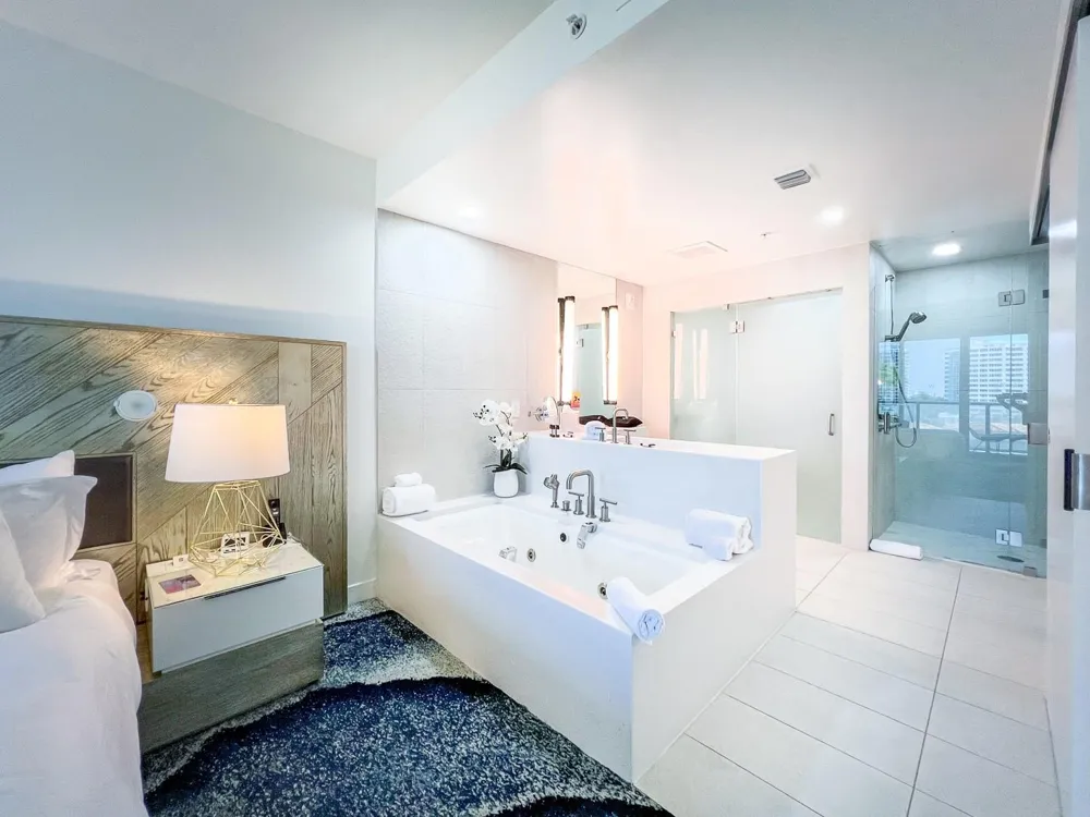 3101 Bayshore Drive #604 Fort Lauderdale, FL 33304