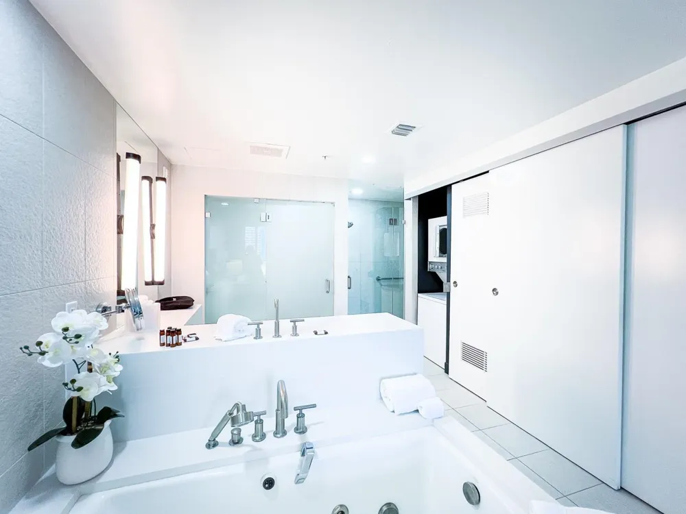 3101 Bayshore Drive #604 Fort Lauderdale, FL 33304