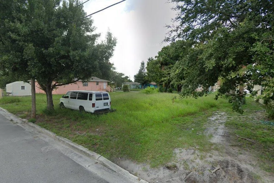 1510 Avenue J Fort Pierce, FL 34950