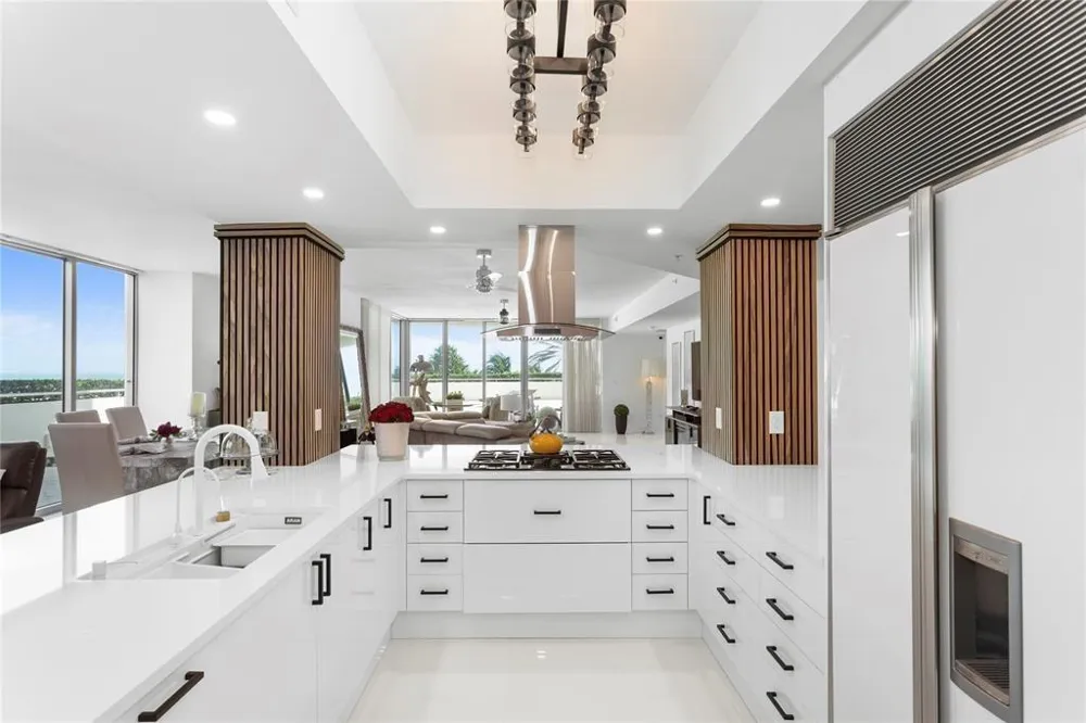 3535 S Ocean Drive #402 Hollywood, FL 33019