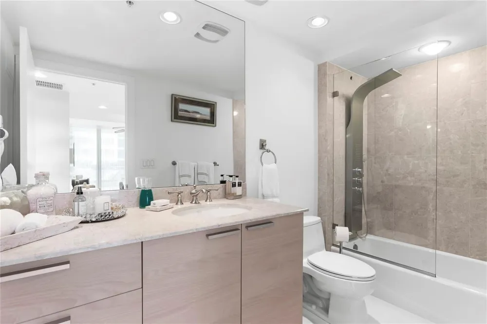 3535 S Ocean Drive #402 Hollywood, FL 33019
