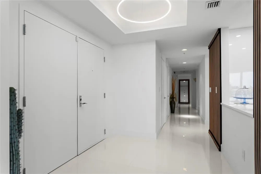 3535 S Ocean Drive #402 Hollywood, FL 33019