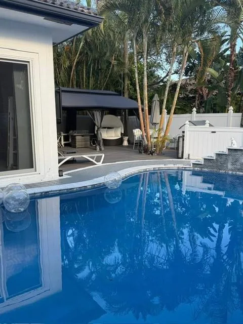 830 Bailey Street Boca Raton, FL 33487