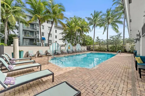 255 NE 3rd Avenue #2401