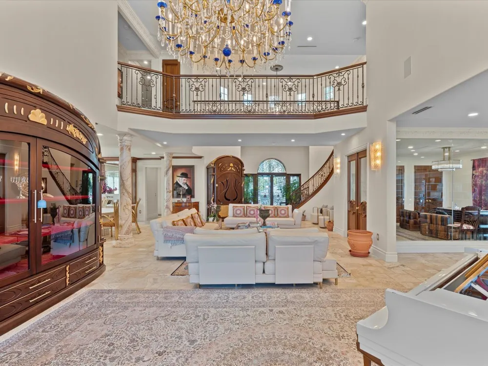 555 Ocean Boulevard Golden Beach, FL 33160