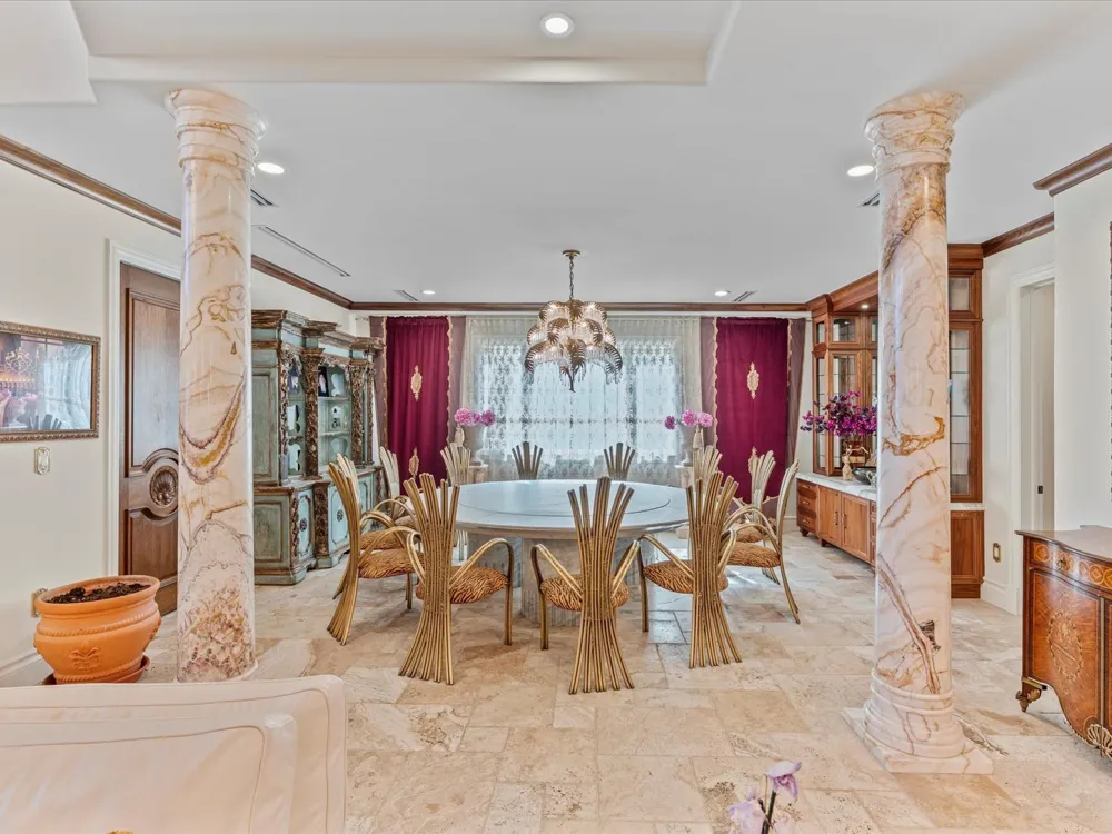 555 Ocean Boulevard Golden Beach, FL 33160