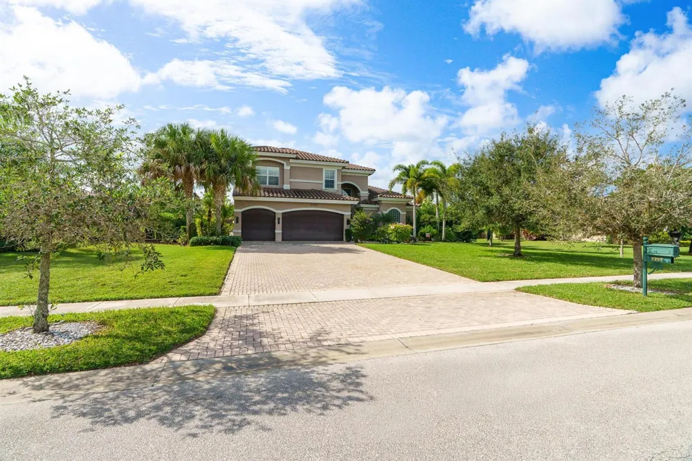 7797 Maywood Crest Drive West Palm Beach, FL 33412