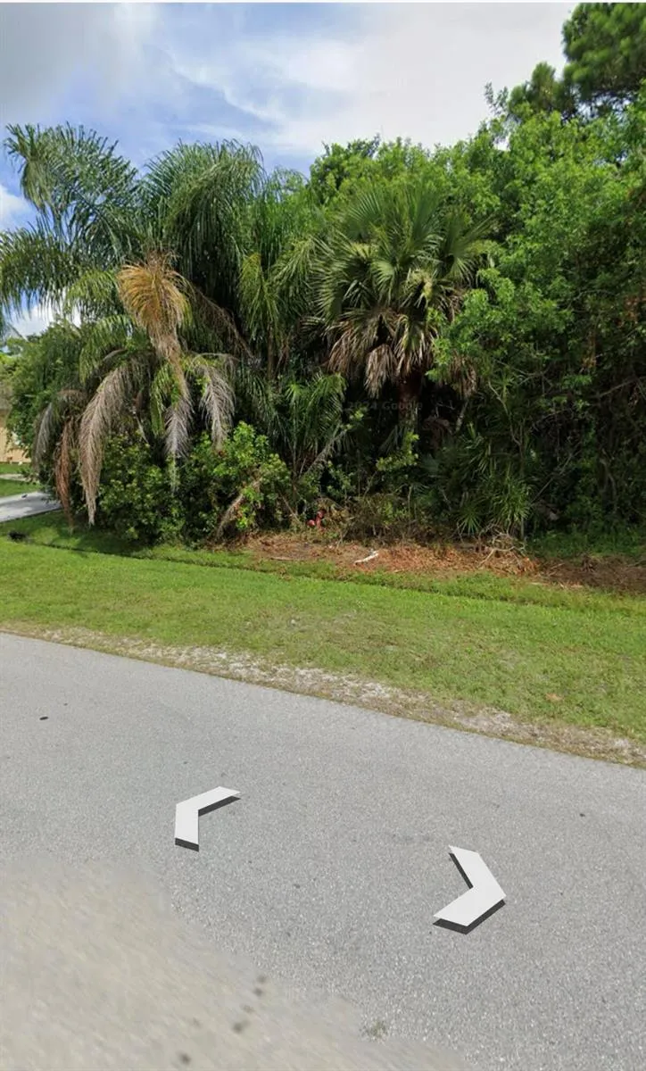 1843 SE Buttonwood Drive Port St. Lucie, FL 34952