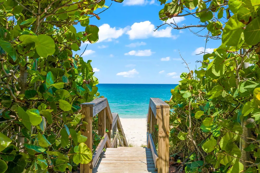 22 Hudson Avenue Ocean Ridge, FL 33435
