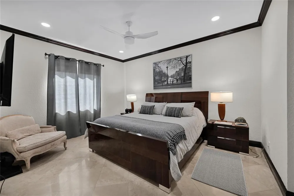 3872 W Hibiscus Street Weston, FL 33332