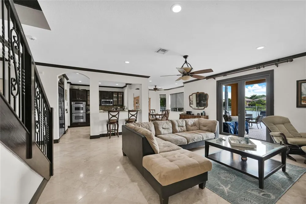 3872 W Hibiscus Street Weston, FL 33332