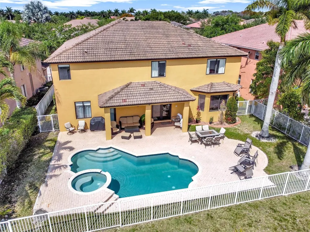 3872 W Hibiscus Street Weston, FL 33332