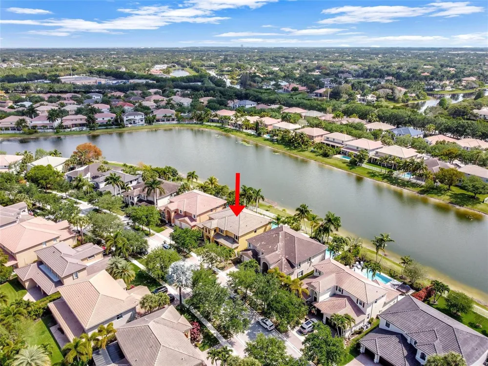 3872 W Hibiscus Street Weston, FL 33332