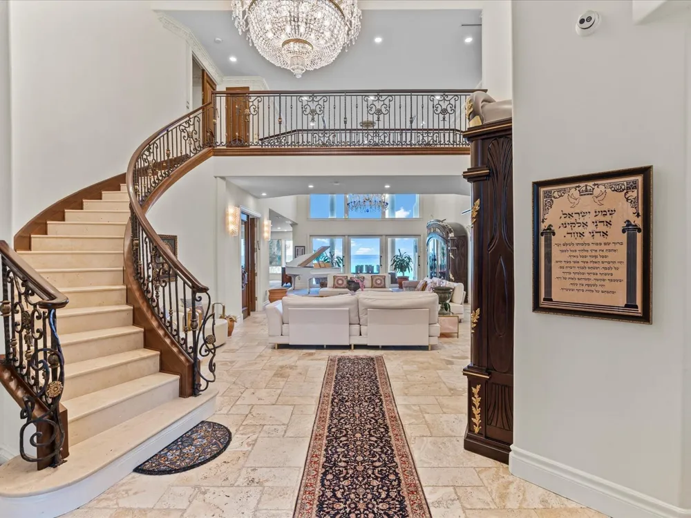 555 Ocean Boulevard Golden Beach, FL 33160