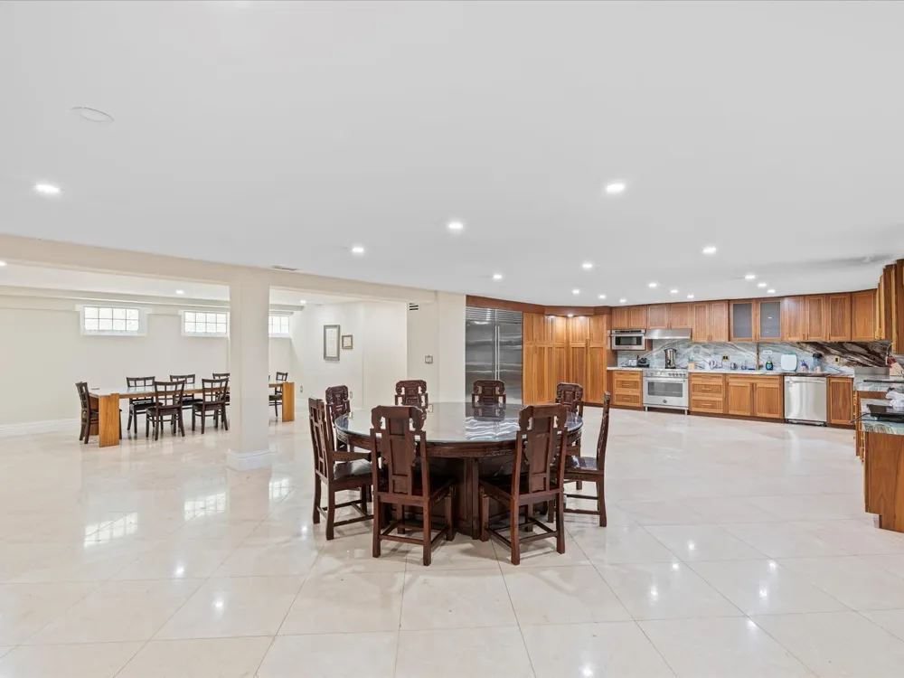 555 Ocean Boulevard Golden Beach, FL 33160