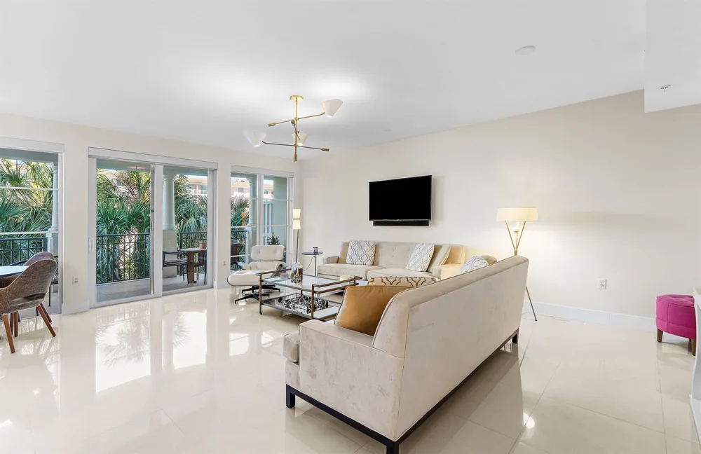 155 S Ocean Avenue #303 Palm Beach Shores, FL 33404