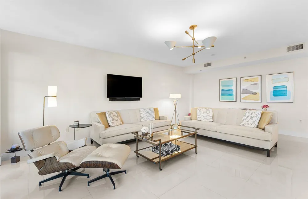 155 S Ocean Avenue #303 Palm Beach Shores, FL 33404